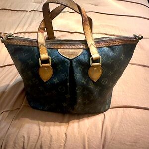 Louis Vuitton Palermo PM shoulder Bag